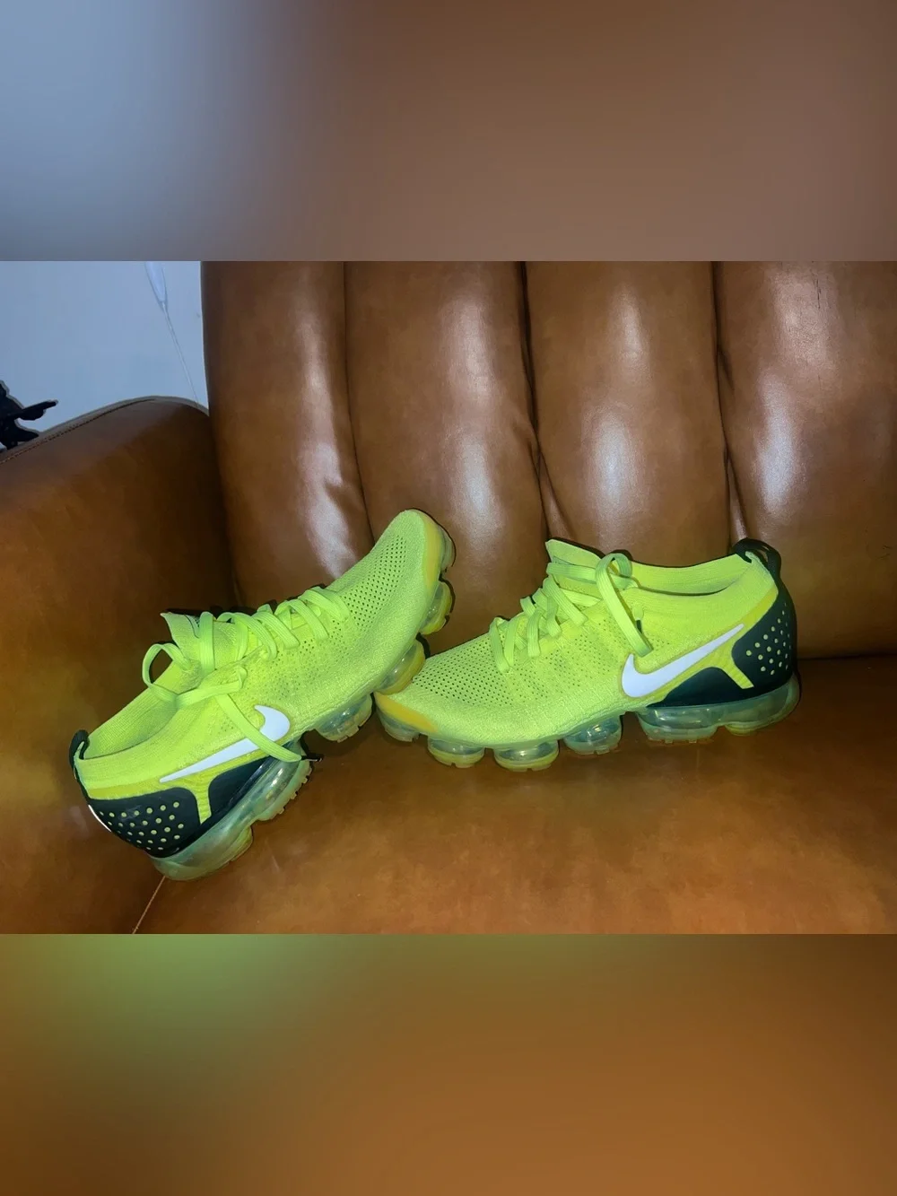 Nike Air VaporMax Flyknit 2 sneakers vibrant Volt/translucent sole men’s size 12